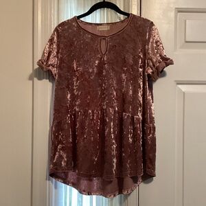 Altar’d State Short Sleeve Velvet Blouse Size Small